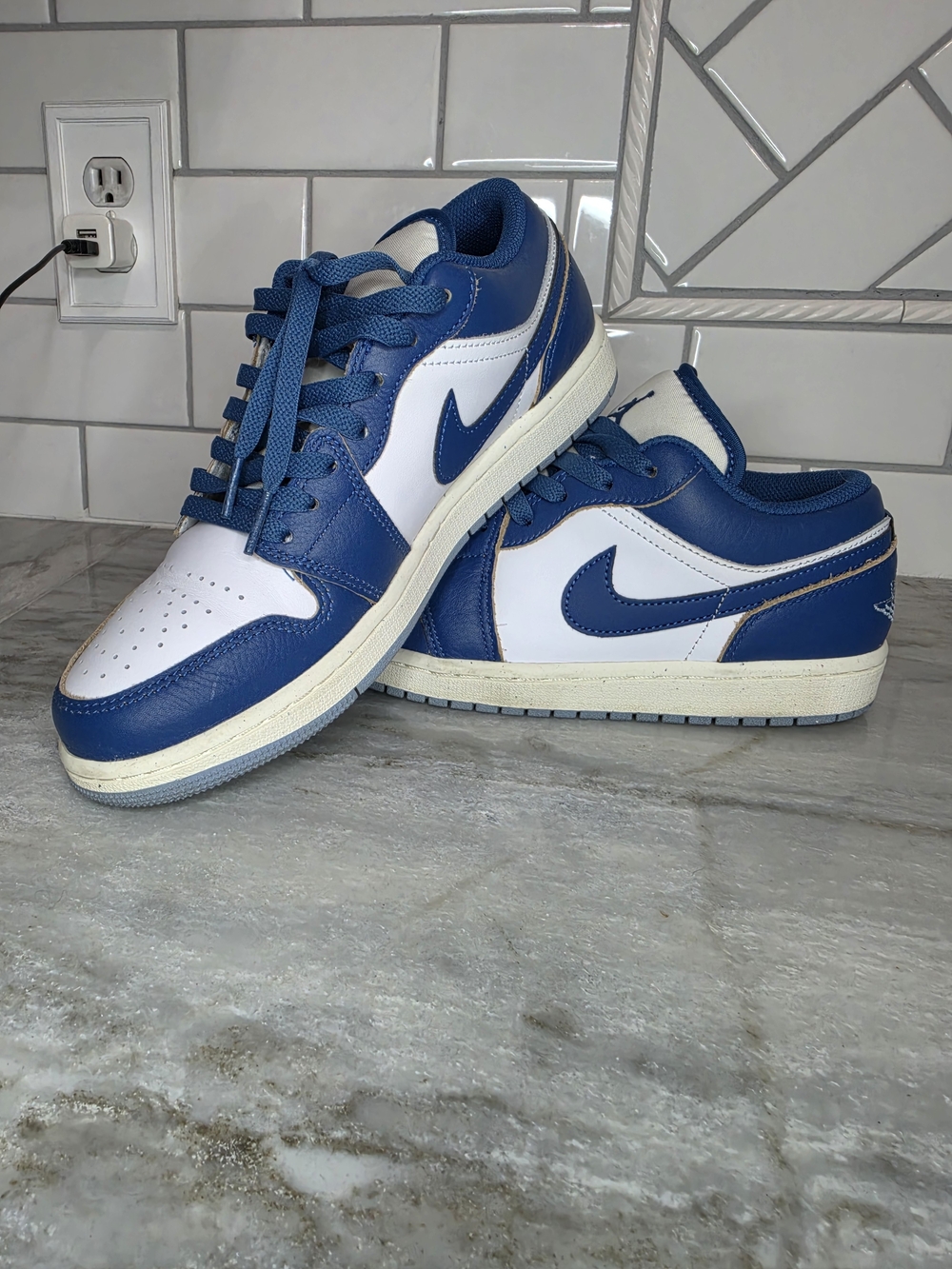 Nike Air Jordan 1 Low White True Blue Cement Grey Mens Size 8